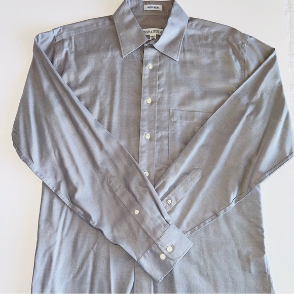 Bundle of (3) Button Down Shirts - Picture 3 of 8